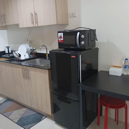 Breeze Residences - 1Br Unit With Balcony -Top Floor Manila Exterior foto