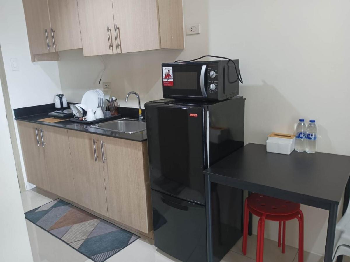 Breeze Residences - 1Br Unit With Balcony -Top Floor Manila Exterior foto